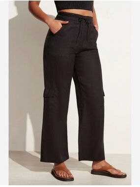 Faithful the Brand Wide-Leg Linen Cargo Pants - Black